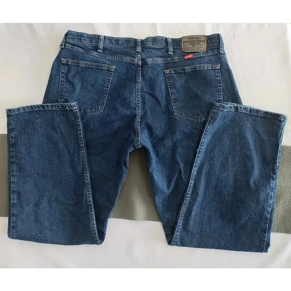 Wrangler Authentic Jeans Mens 38x29 Regular Fit Blue Dark Wash Denim